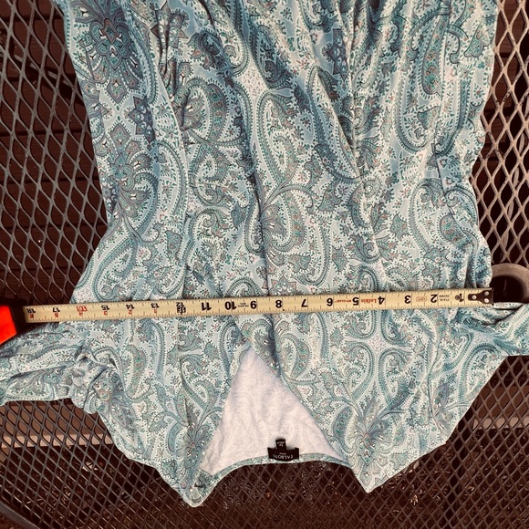 Talbots Teal/Blue Paisley Ruched Cross over neckline V neckline - Size Lp - Picture 8 of 10